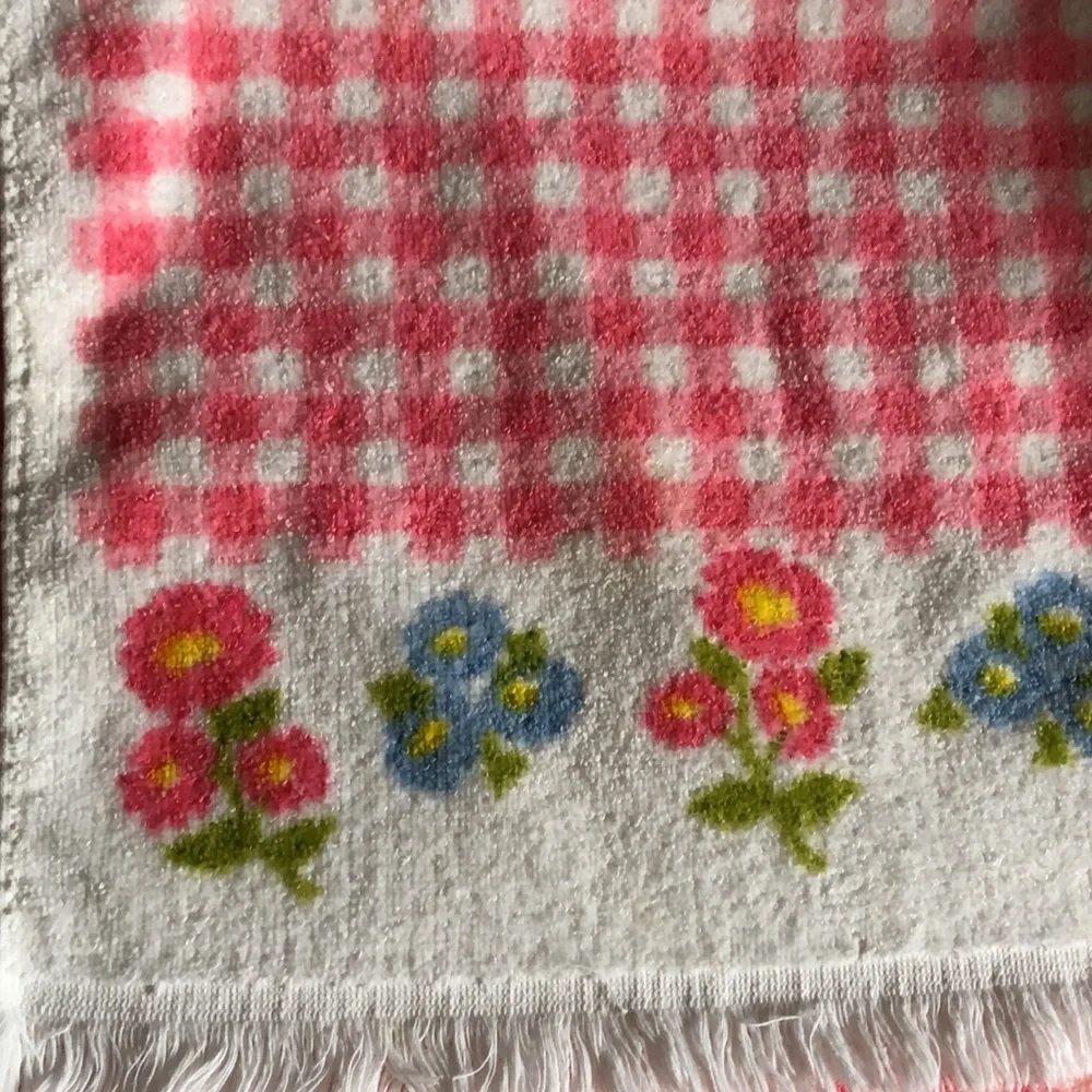 Springmaid Vintage Guest Towel Set Pink Gingham and flowers terrycloth 60s